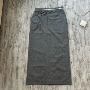 *New* Uniqlo long skirt Color light grey Size M runs small